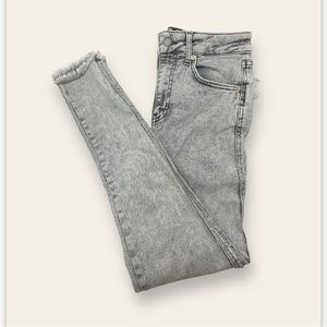 Free People Gray Skinny Jeans size 28 We The Free. New without tag.